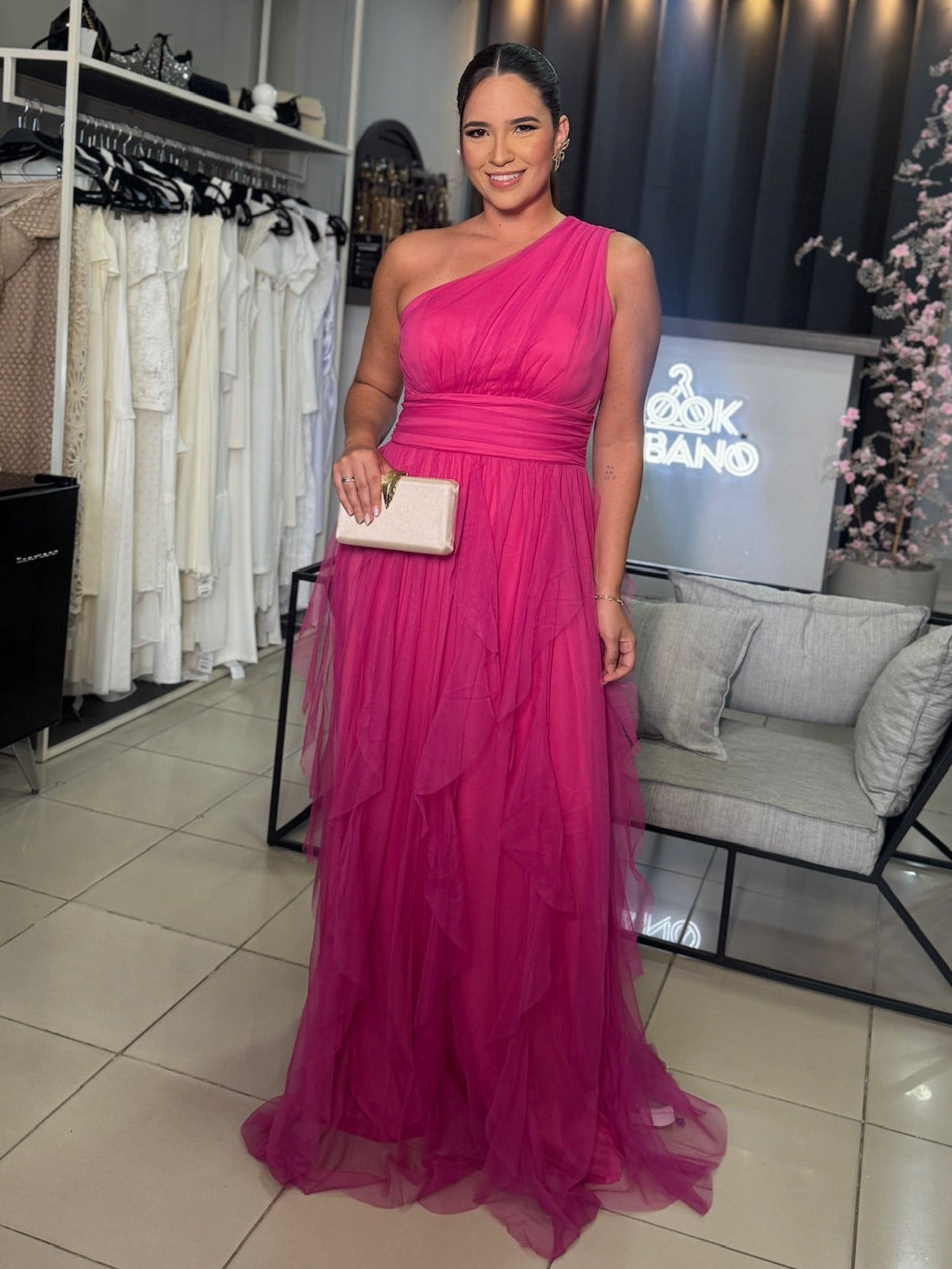 Vestido 1 Ombro Tule Camadas