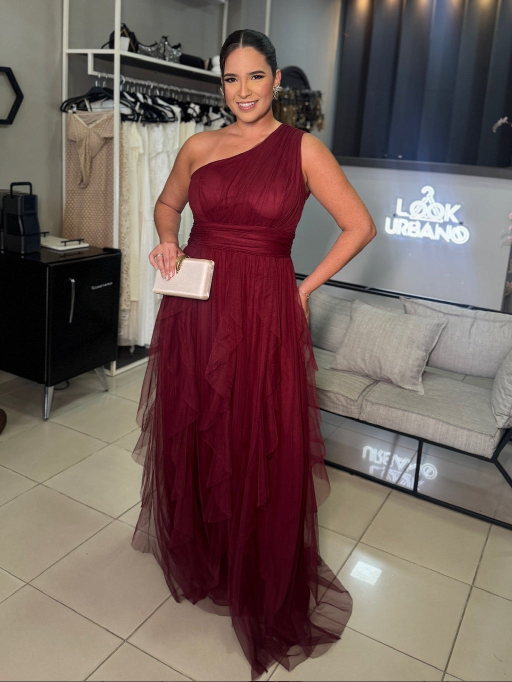 Vestido 1 Ombro Tule Camadas